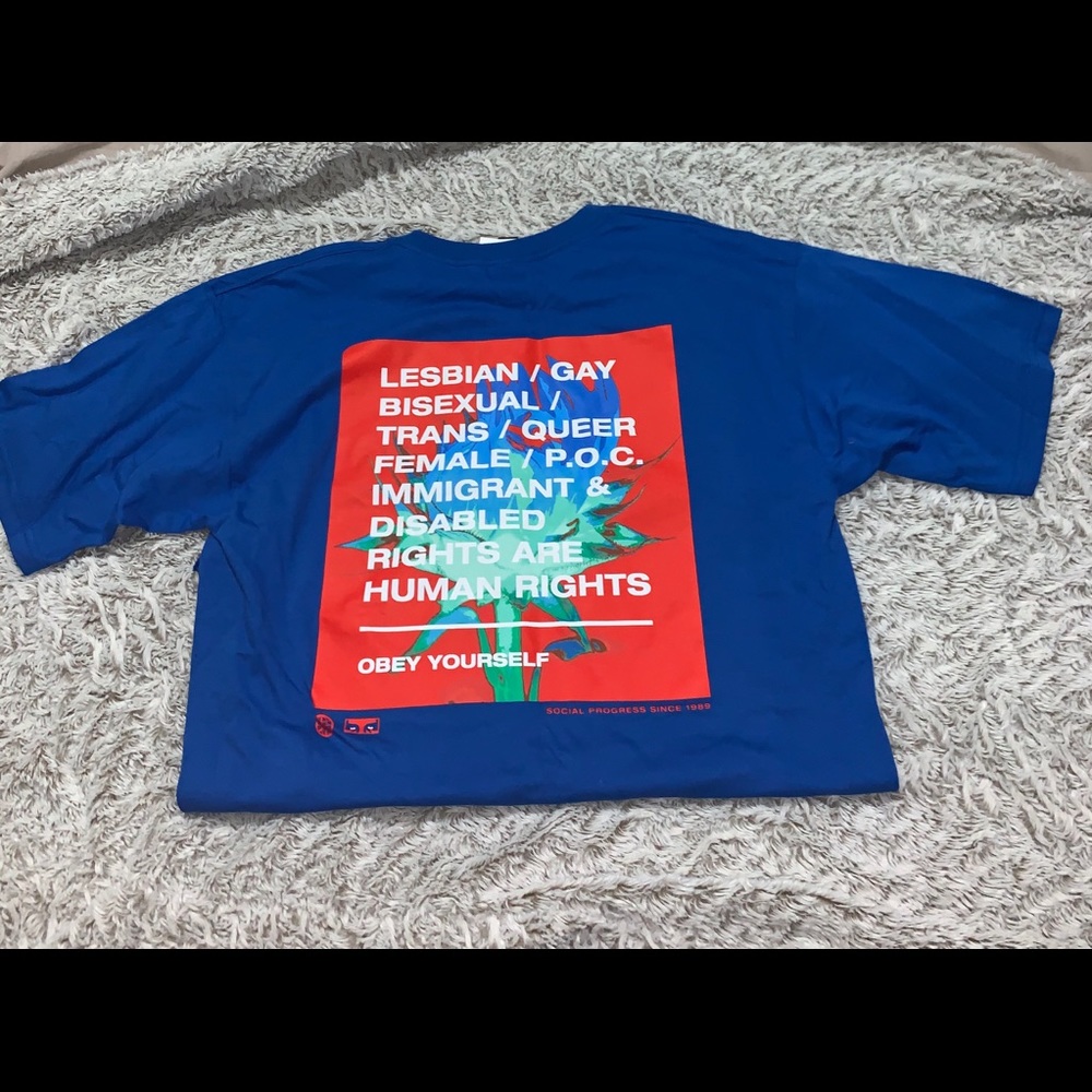 Zumiez obey shirt